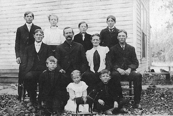 HALL_Alfred_and_Julia_Hansen_family_ADJ.jpg